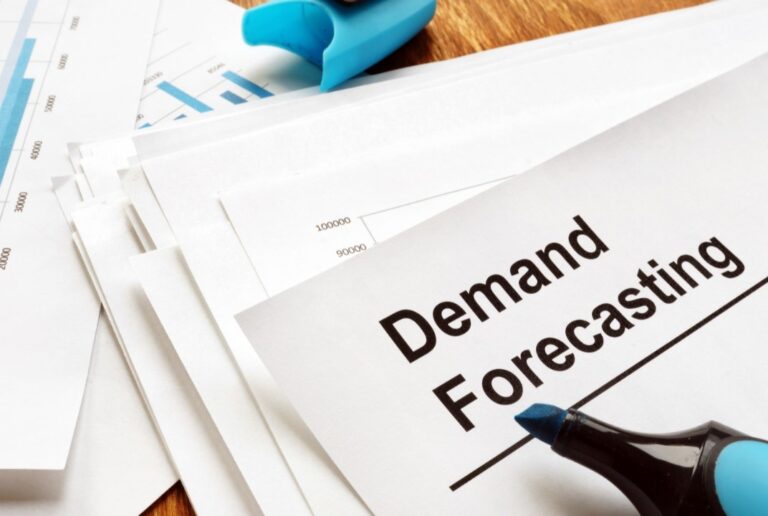 Leveraging AI for Precise Demand Forecasting